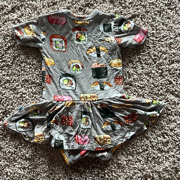 Posh Peanut Short Sleeve Twirl Skirt Bodysuit, 0-3mo - Picture 2 of 2